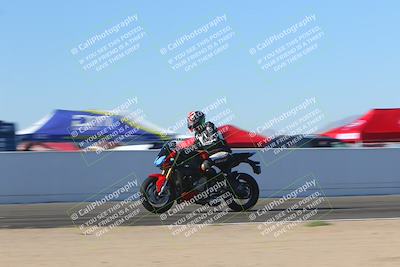 media/Nov-06-2023-Moto Forza (Mon) [[ce023d0744]]/4-Beginner Group/Session 4 (Finish Line Checker)/